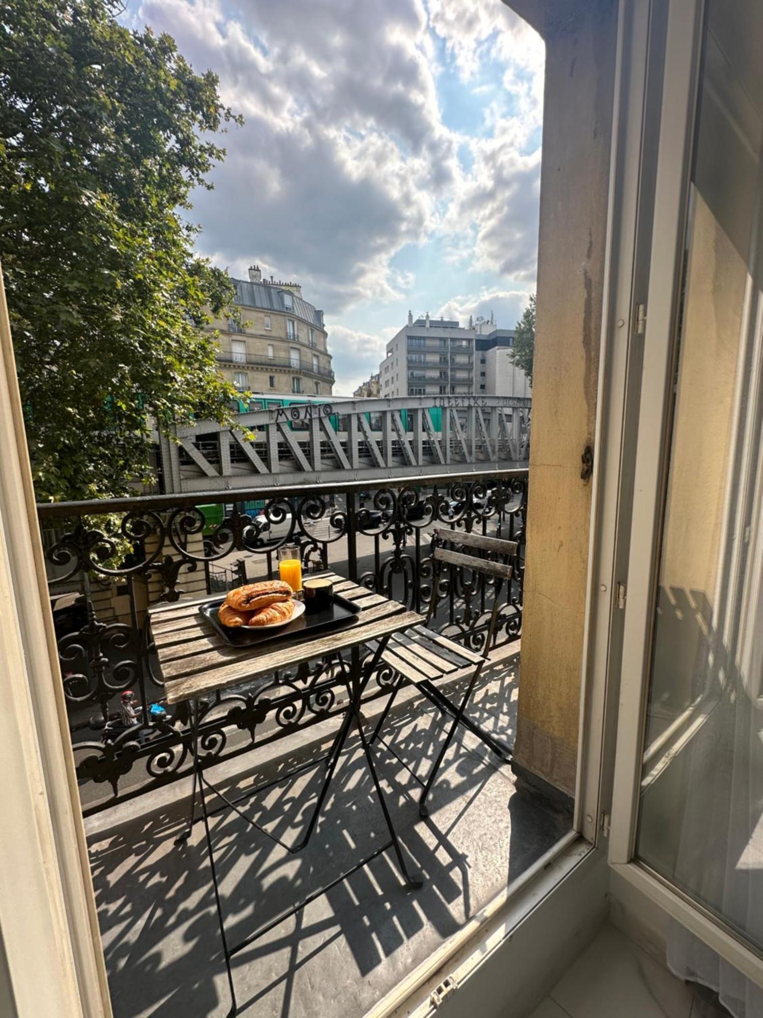 Appartement Parisien Buitenkant foto