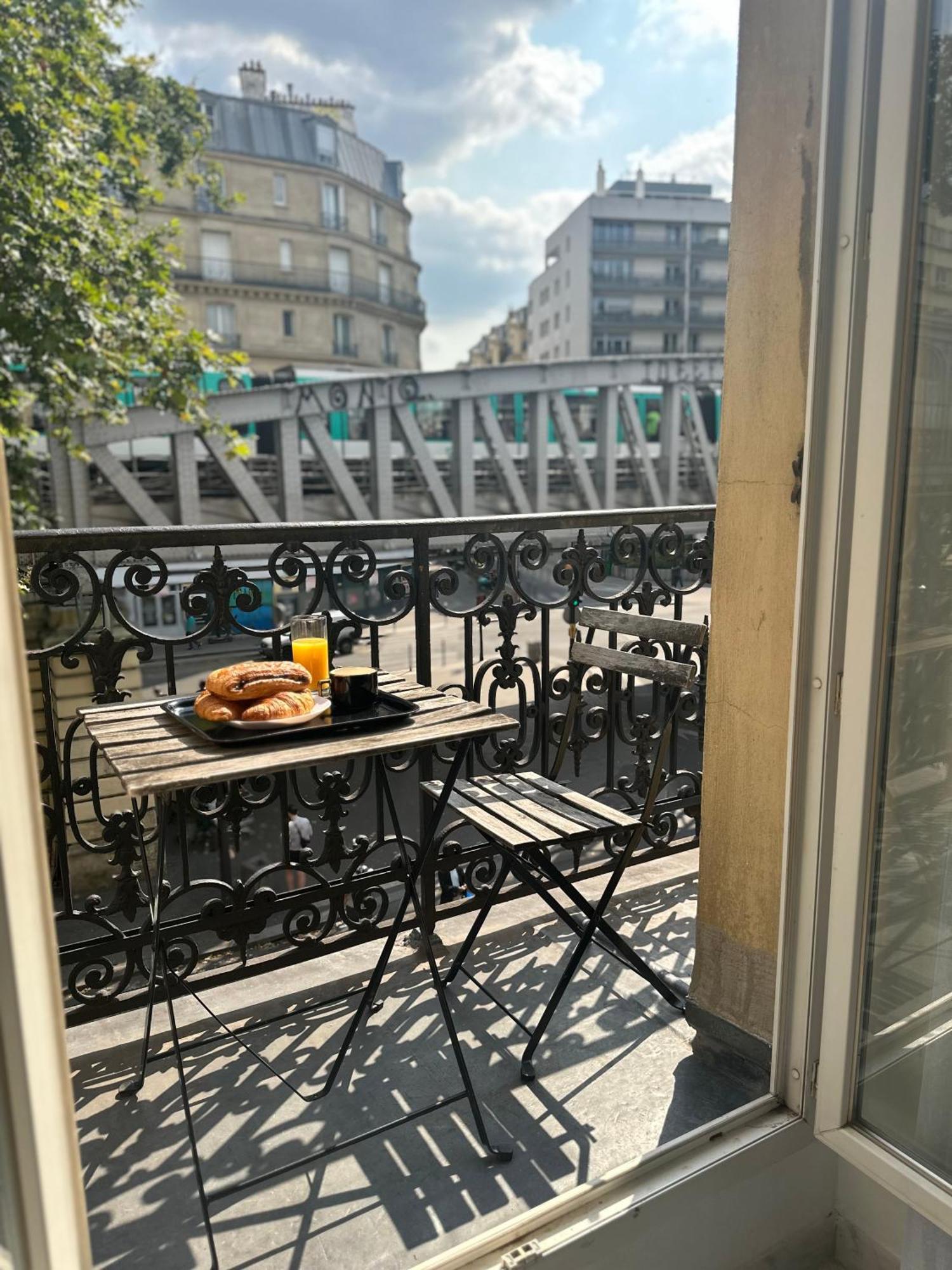 Appartement Parisien Buitenkant foto
